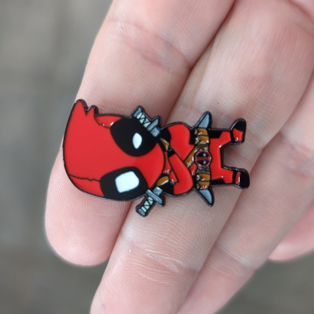 ❤️ Deadpool - Enamel Pin